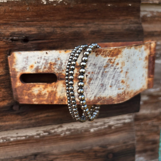Stretch Pearl Bracelet