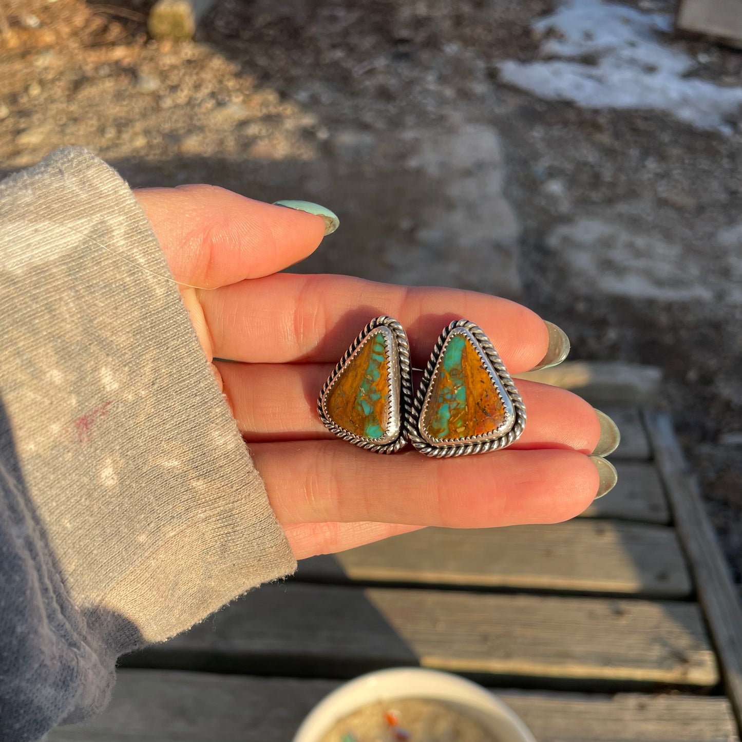 Royston Ribbon Studs