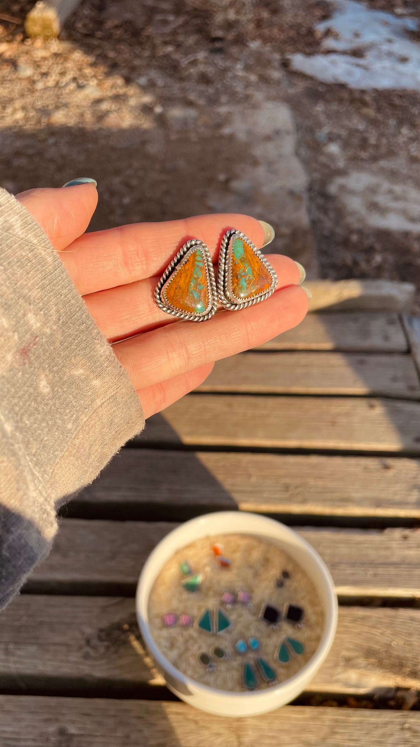 Royston Ribbon Studs